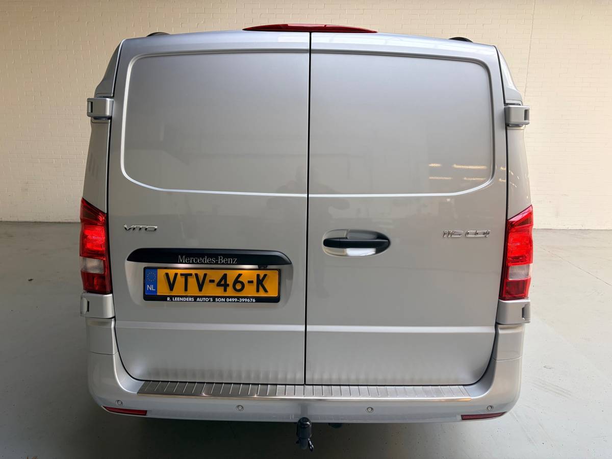 Mercedes-Benz Vito Mercedes-Benz Vito Automaat 116 CDI 160pk euro6 Lang L2H1, 3Persoons, Airco, CruiseControl, Navigatie, Trekhaak, RIJKLAARPRIJS!