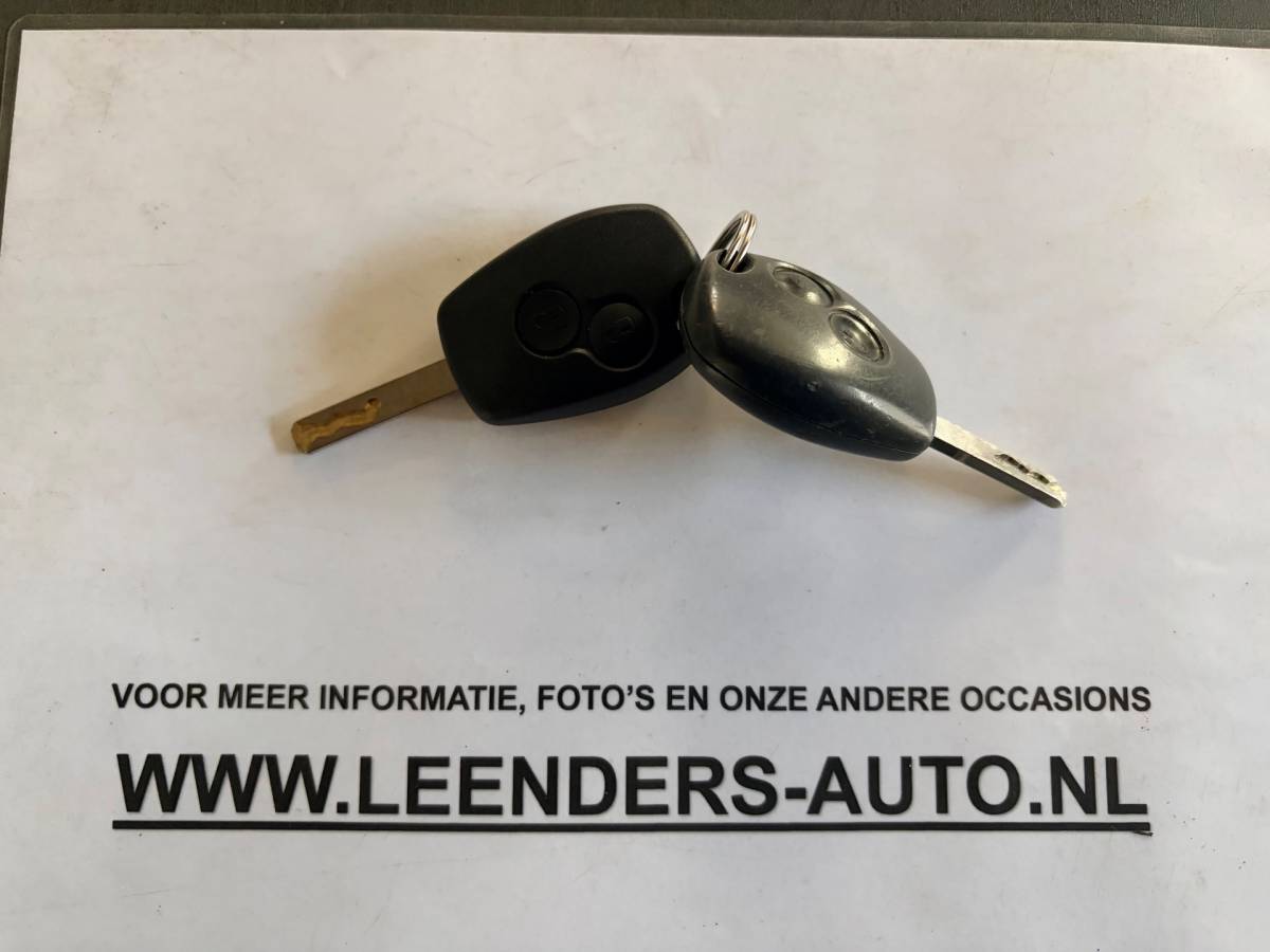 Renault Trafic Renault Trafic Automaat 2.0 dCi 145pk euro6 T29 L1H1 Comfort, 3Persoons, Sortimo kasten Imperiaal Trekhaak Omvormer RIJKLAARPRIJS