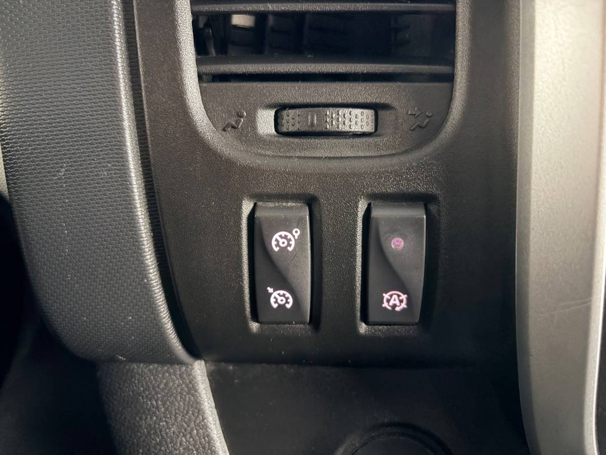 Renault Trafic Renault Trafic Automaat 2.0 dCi 145pk euro6 T29 L1H1 Comfort, 3Persoons, Sortimo kasten Imperiaal Trekhaak Omvormer RIJKLAARPRIJS