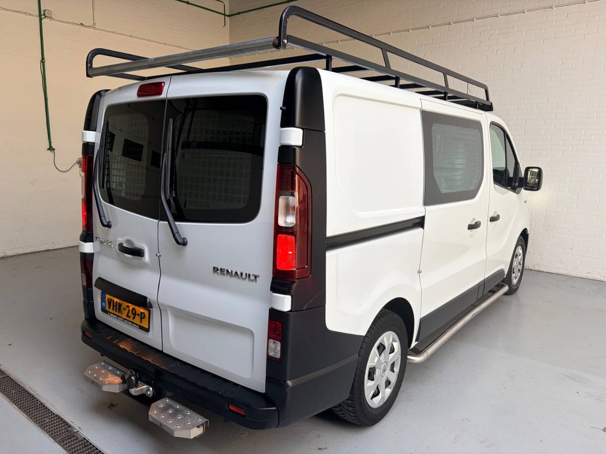 Renault Trafic Renault Trafic Automaat 2.0 dCi 145pk euro6 T29 L1H1 Comfort, 3Persoons, Sortimo kasten Imperiaal Trekhaak Omvormer RIJKLAARPRIJS