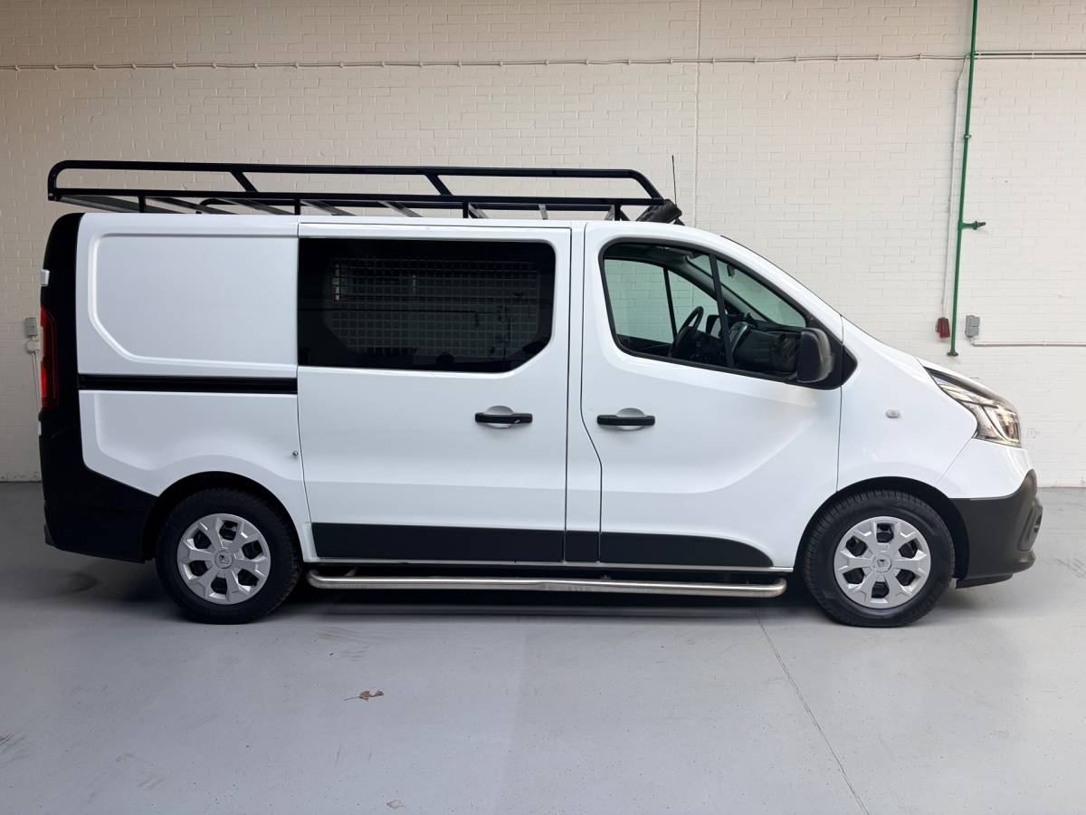 Renault Trafic Renault Trafic Automaat 2.0 dCi 145pk euro6 T29 L1H1 Comfort, 3Persoons, Sortimo kasten Imperiaal Trekhaak Omvormer RIJKLAARPRIJS