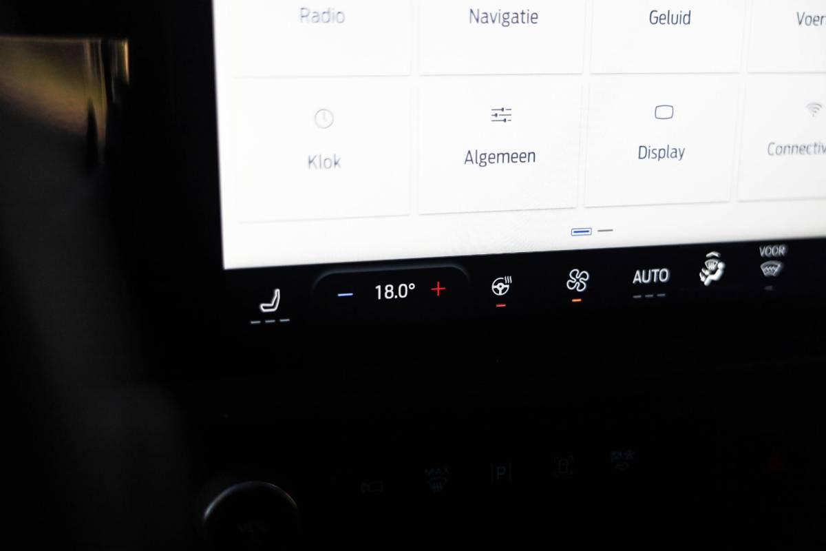 Ford E-Transit Custom Ford E-Transit Custom 320 L2H1 MS-RT 71 kWh DC 286PK Dubbel Cabine