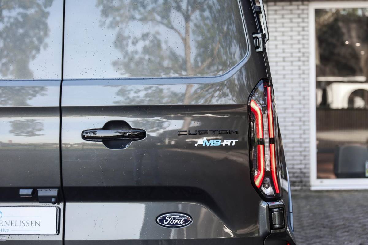 Ford E-Transit Custom Ford E-Transit Custom 320 L2H1 MS-RT 71 kWh DC 286PK Dubbel Cabine