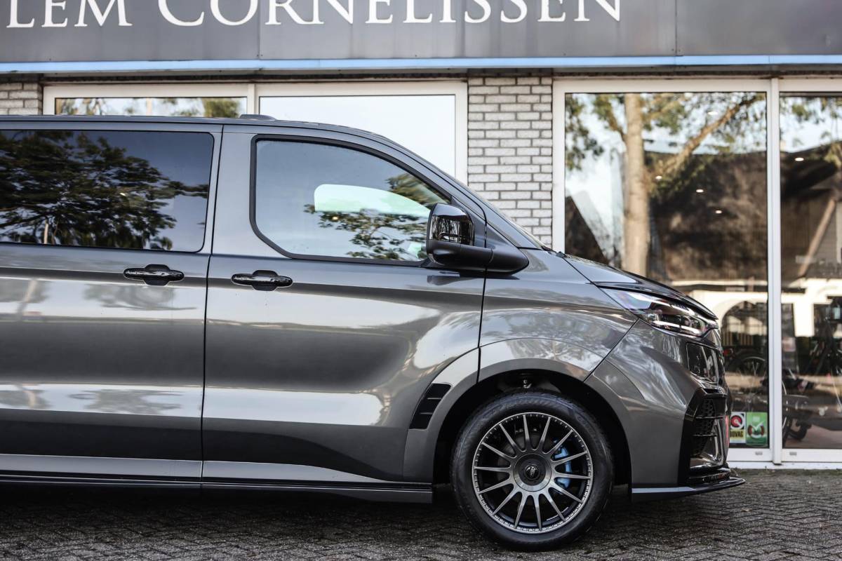 Ford E-Transit Custom Ford E-Transit Custom 320 L2H1 MS-RT 71 kWh DC 286PK Dubbel Cabine