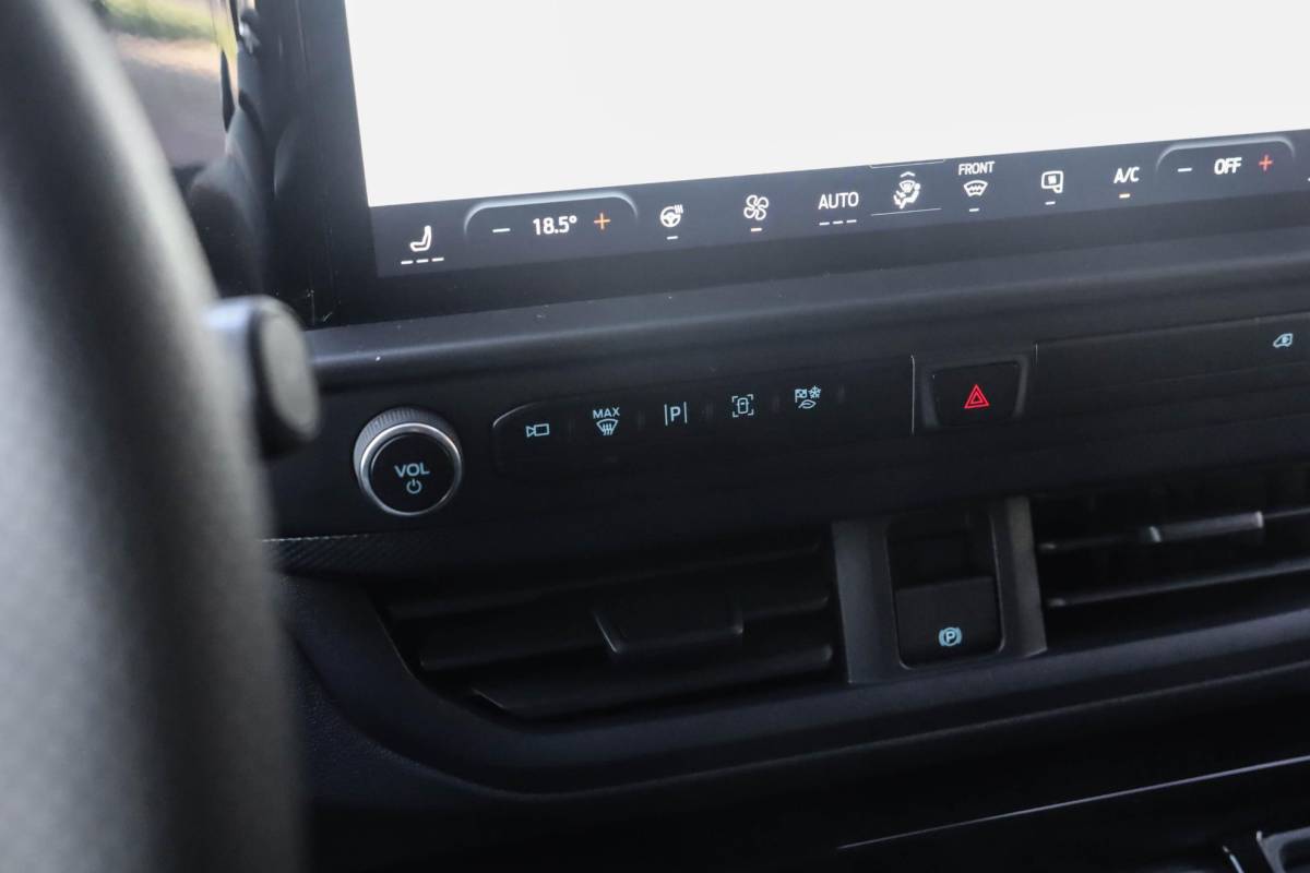 Ford E-Transit Custom Ford E-Transit Custom 320 L2H1 MS-RT 71 kWh DC 286PK Dubbel Cabine