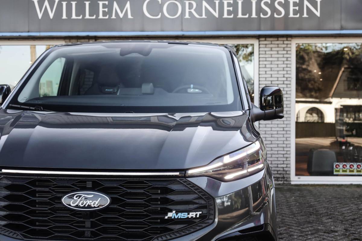 Ford E-Transit Custom Ford E-Transit Custom 320 L2H1 MS-RT 71 kWh DC 286PK Dubbel Cabine