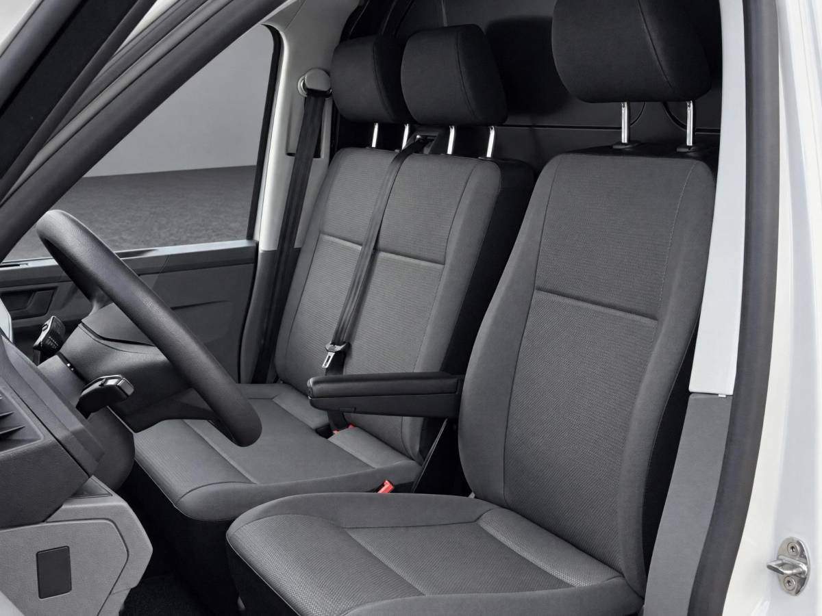Volkswagen Transporter Volkswagen Transporter 2.0TDi 150pk DSG L2 · Camera · Apple Carplay/Android Auto · 3-zits bank · Cruise Control · Airco ·