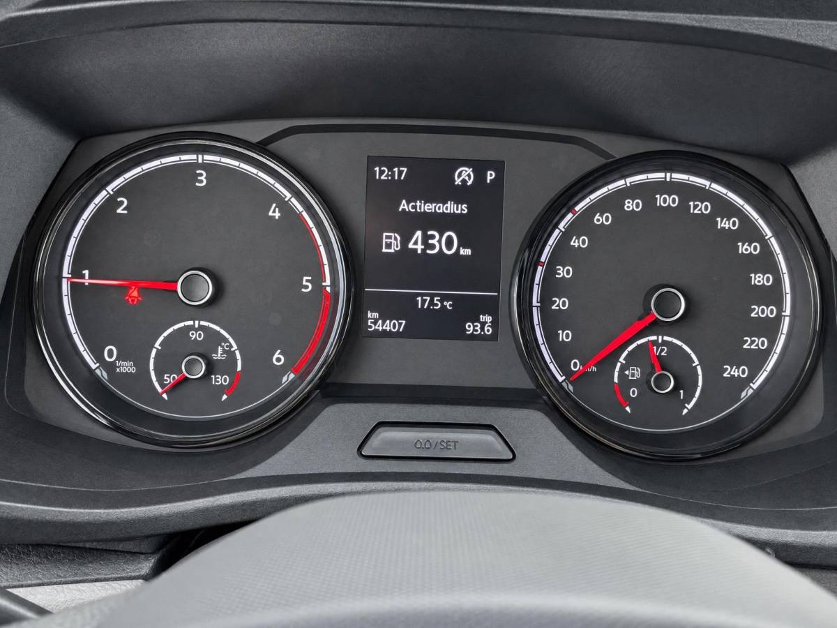 Volkswagen Transporter Volkswagen Transporter 2.0TDi 150pk DSG L2 · Camera · Apple Carplay/Android Auto · 3-zits bank · Cruise Control · Airco ·