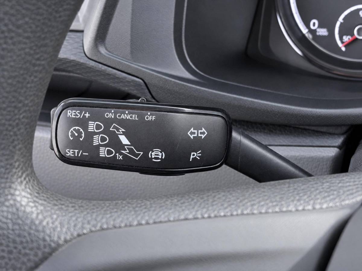 Volkswagen Transporter Volkswagen Transporter 2.0TDi 150pk DSG L2 · Camera · Apple Carplay/Android Auto · 3-zits bank · Cruise Control · Airco ·