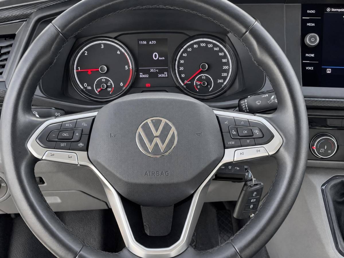 Volkswagen Transporter Volkswagen Transporter 2.0TDi 150pk Comfortline L2 · Trekhaak · Navigatie · Apple Carplay/Android Auto · Mistlampen voor ·