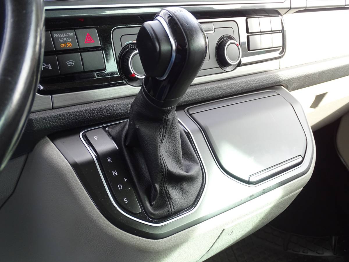 Volkswagen Transporter Volkswagen Transporter 2.0 TDI L2H1 DC Highline
