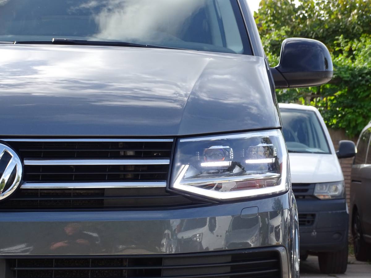 Volkswagen Transporter Volkswagen Transporter 2.0 TDI L2H1 DC Highline