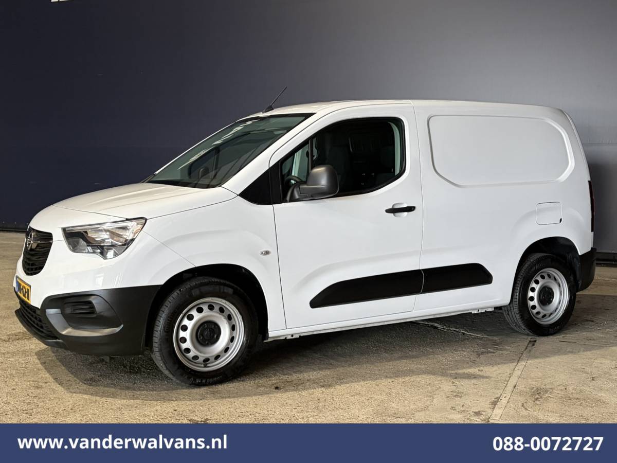 Opel Combo Opel Combo 1.5 BlueHDi 131pk L1H1 Euro6 Airco | Apple Carplay | Navigatie | Cruisecontrol | Parkeersensoren, Android auto