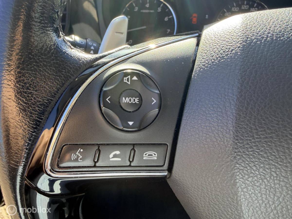 Mitsubishi Outlander Mitsubishi Outlander 2.0 Instyle |leer| 7 persoons|trekhaak