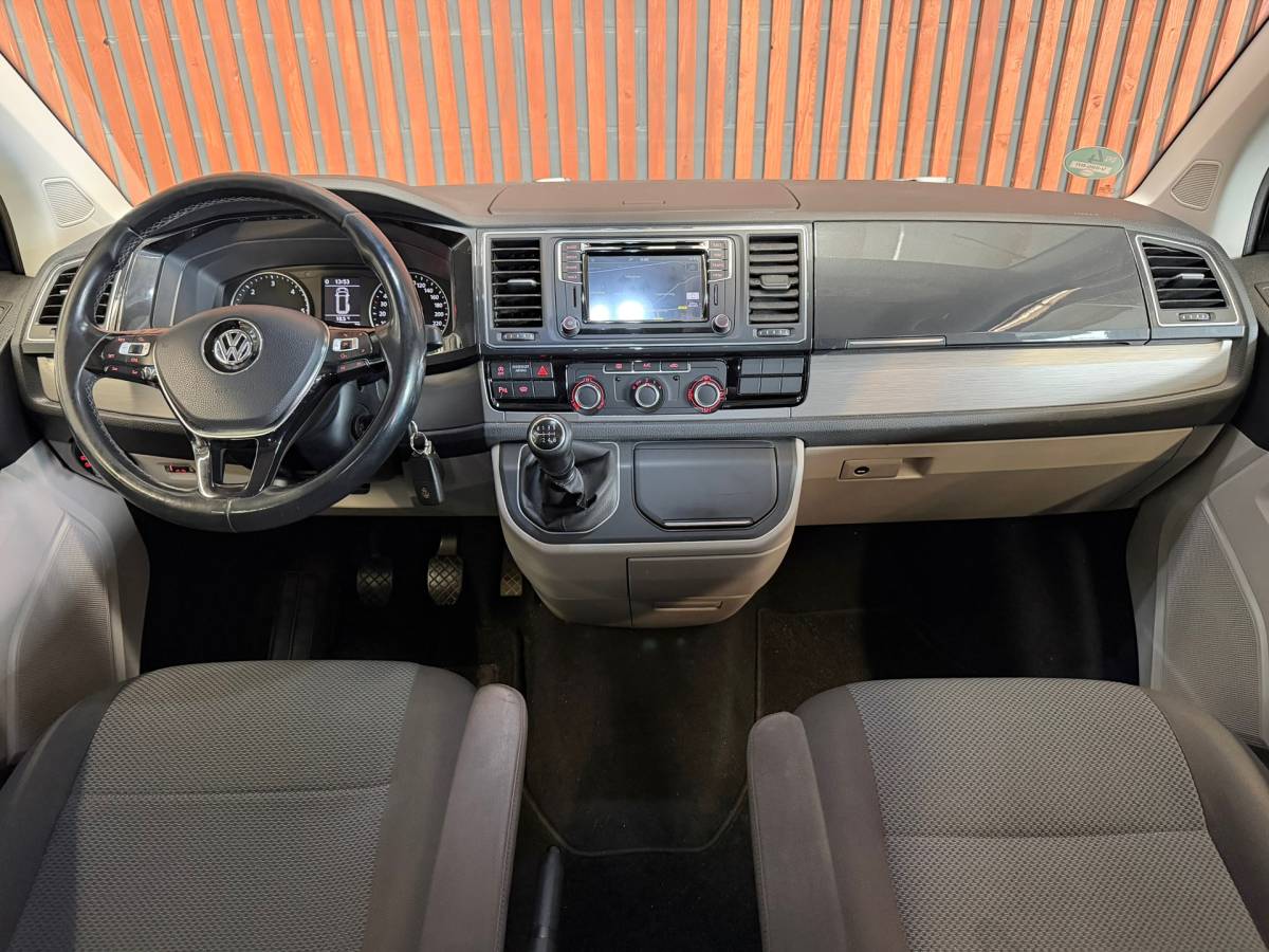 Volkswagen Transporter Volkswagen Transporter 2.0 TDI L2H1 DC Highline Clima-Navi-Cruise-Stoelverw.-Trekhaak-NL Auto-NAP