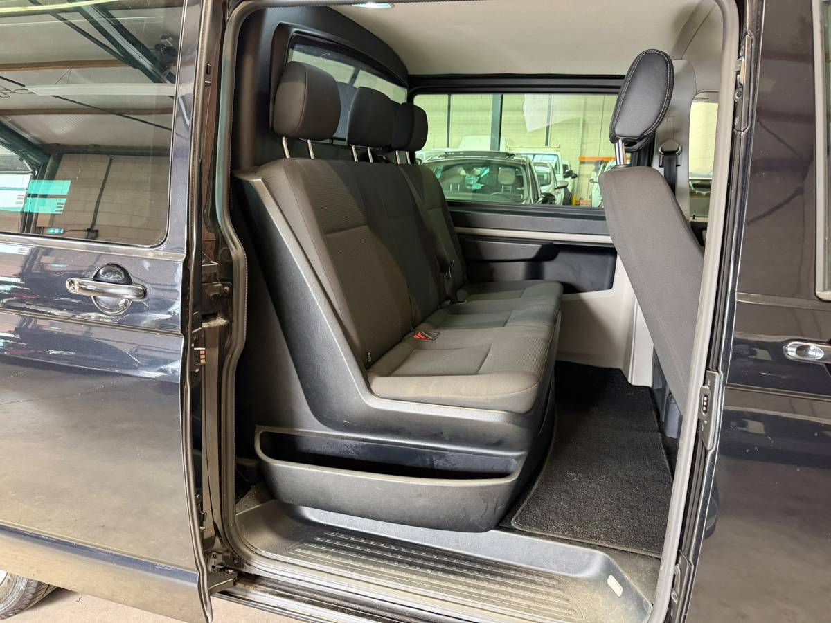 Volkswagen Transporter Volkswagen Transporter 2.0 TDI L2H1 DC Highline Clima-Navi-Cruise-Stoelverw.-Trekhaak-NL Auto-NAP
