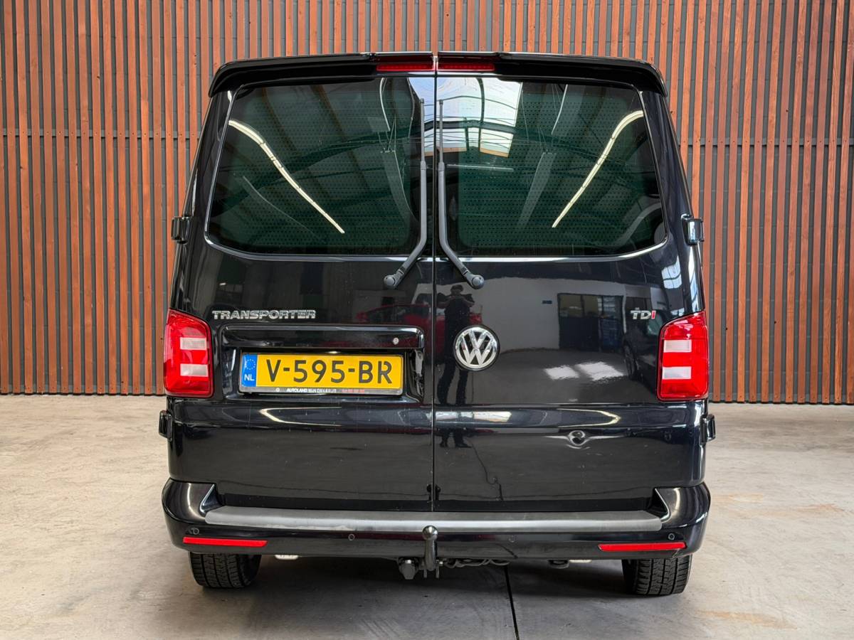 Volkswagen Transporter Volkswagen Transporter 2.0 TDI L2H1 DC Highline Clima-Navi-Cruise-Stoelverw.-Trekhaak-NL Auto-NAP