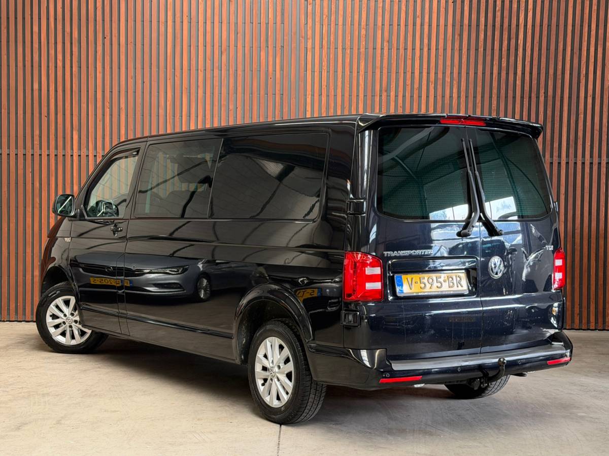 Volkswagen Transporter Volkswagen Transporter 2.0 TDI L2H1 DC Highline Clima-Navi-Cruise-Stoelverw.-Trekhaak-NL Auto-NAP