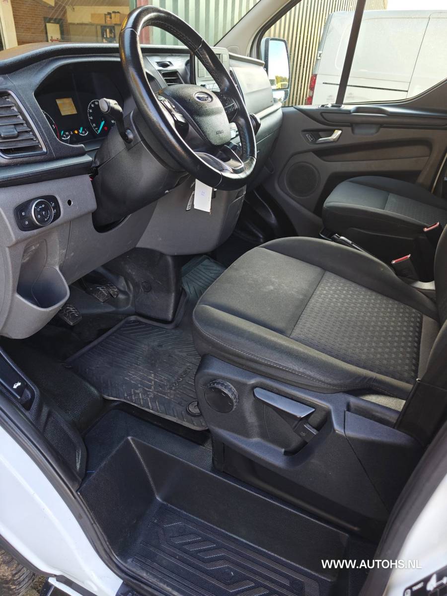 Ford Transit Custom Ford Transit Custom 320 2.0 TDCI L2H2 Trend, 1e Eig , Euro 6 , Cruise camera , apk maart 2027 , nette bus , ex overheid.