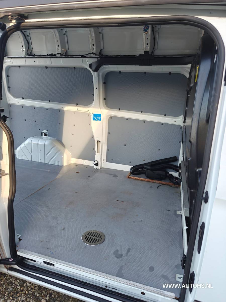 Ford Transit Custom Ford Transit Custom 320 2.0 TDCI L2H2 Trend, 1e Eig , Euro 6 , Cruise camera , apk maart 2027 , nette bus , ex overheid.