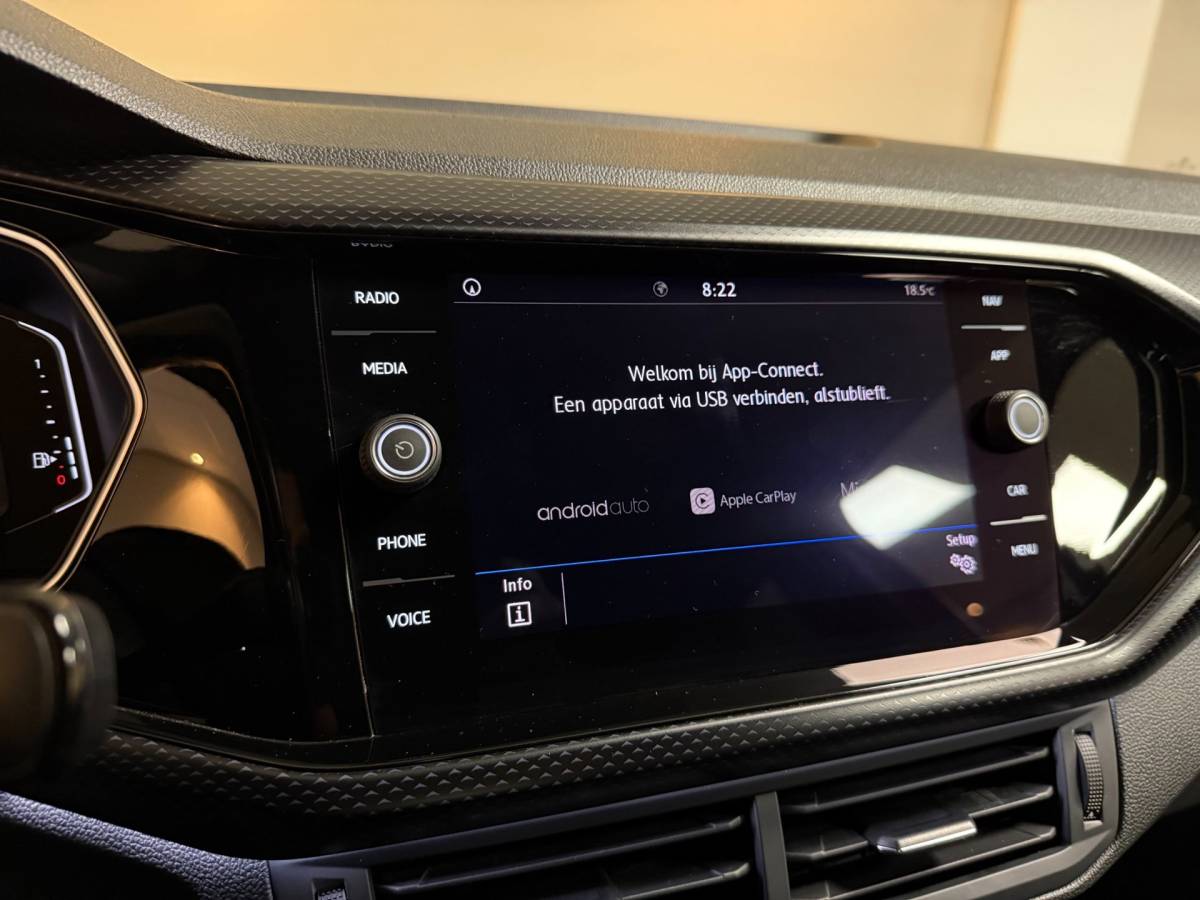 Volkswagen T-Cross Volkswagen T-Cross 1.0 TSI United *Dealer OH* Stoelverw.|Sfeerverlichting|Virtual|BlindSP|Carplay|All-seasons|Camera|Adapt.Cruise|