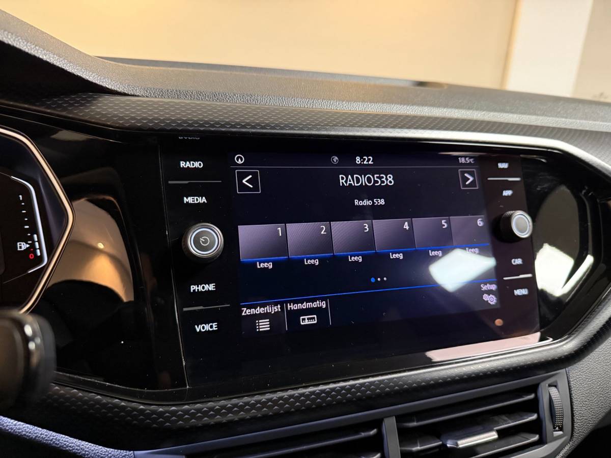 Volkswagen T-Cross Volkswagen T-Cross 1.0 TSI United *Dealer OH* Stoelverw.|Sfeerverlichting|Virtual|BlindSP|Carplay|All-seasons|Camera|Adapt.Cruise|
