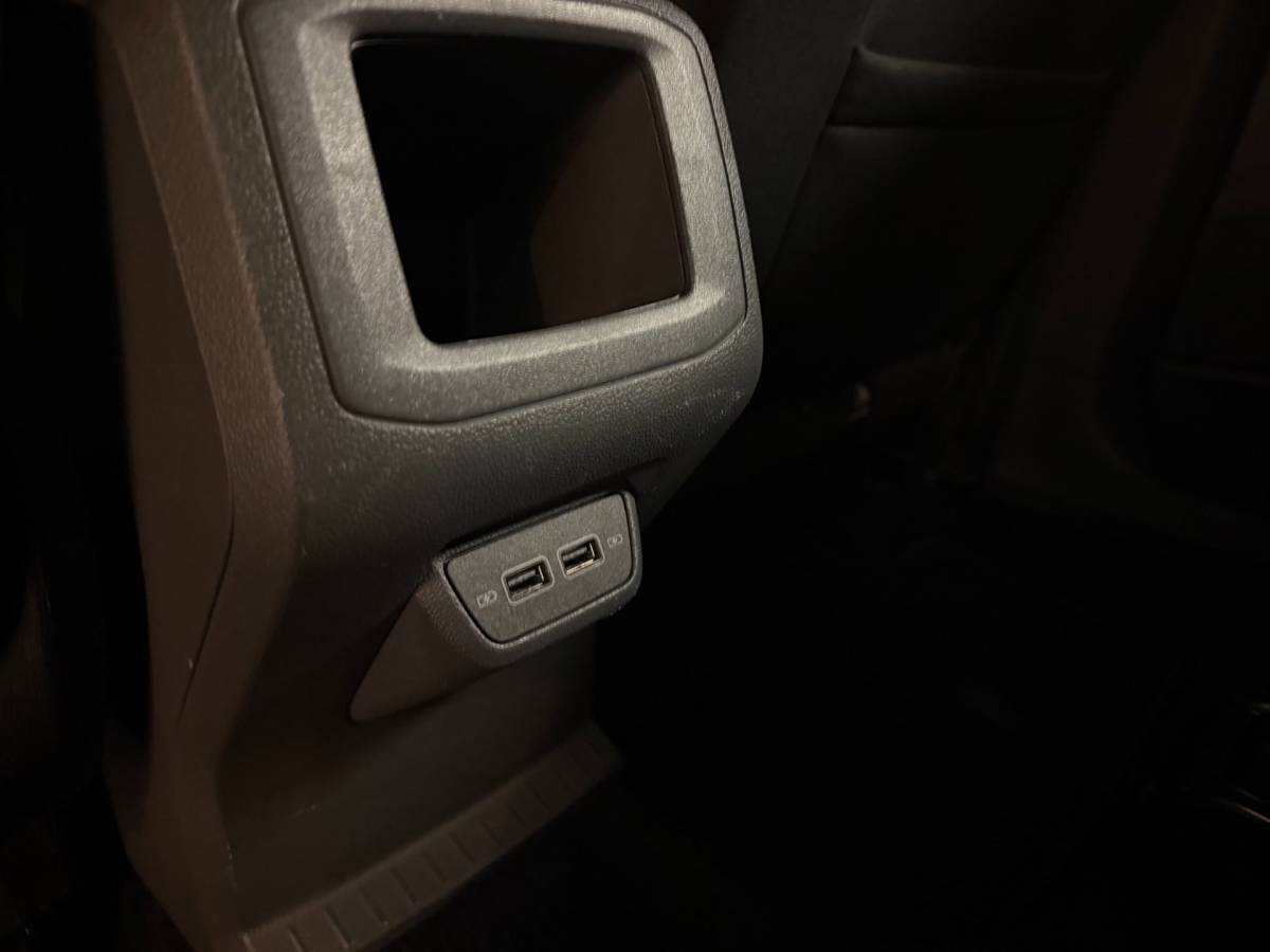 Volkswagen T-Cross Volkswagen T-Cross 1.0 TSI United *Dealer OH* Stoelverw.|Sfeerverlichting|Virtual|BlindSP|Carplay|All-seasons|Camera|Adapt.Cruise|