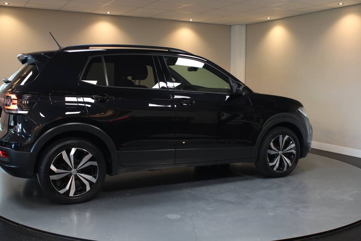 Volkswagen T-Cross Volkswagen T-Cross 1.0 TSI United *Dealer OH* Stoelverw.|Sfeerverlichting|Virtual|BlindSP|Carplay|All-seasons|Camera|Adapt.Cruise|