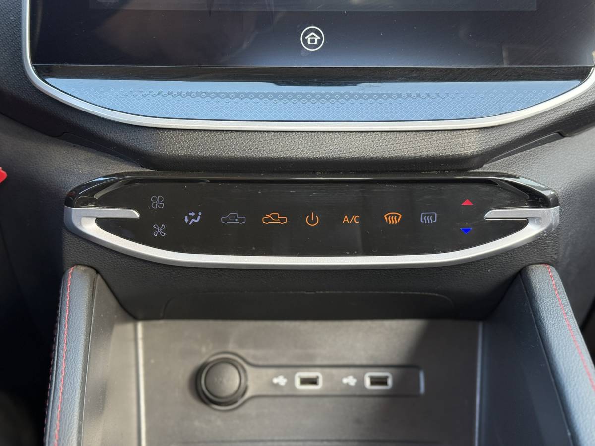 Maxus T90 EV Elektrisch Pickup 471km WLTP 93.4% (SOH) Snelladen LED Climate control Carplay Camera Elektrisch verstelbare lederen stoelen 4×2 Pick-Up Dubbele cabine