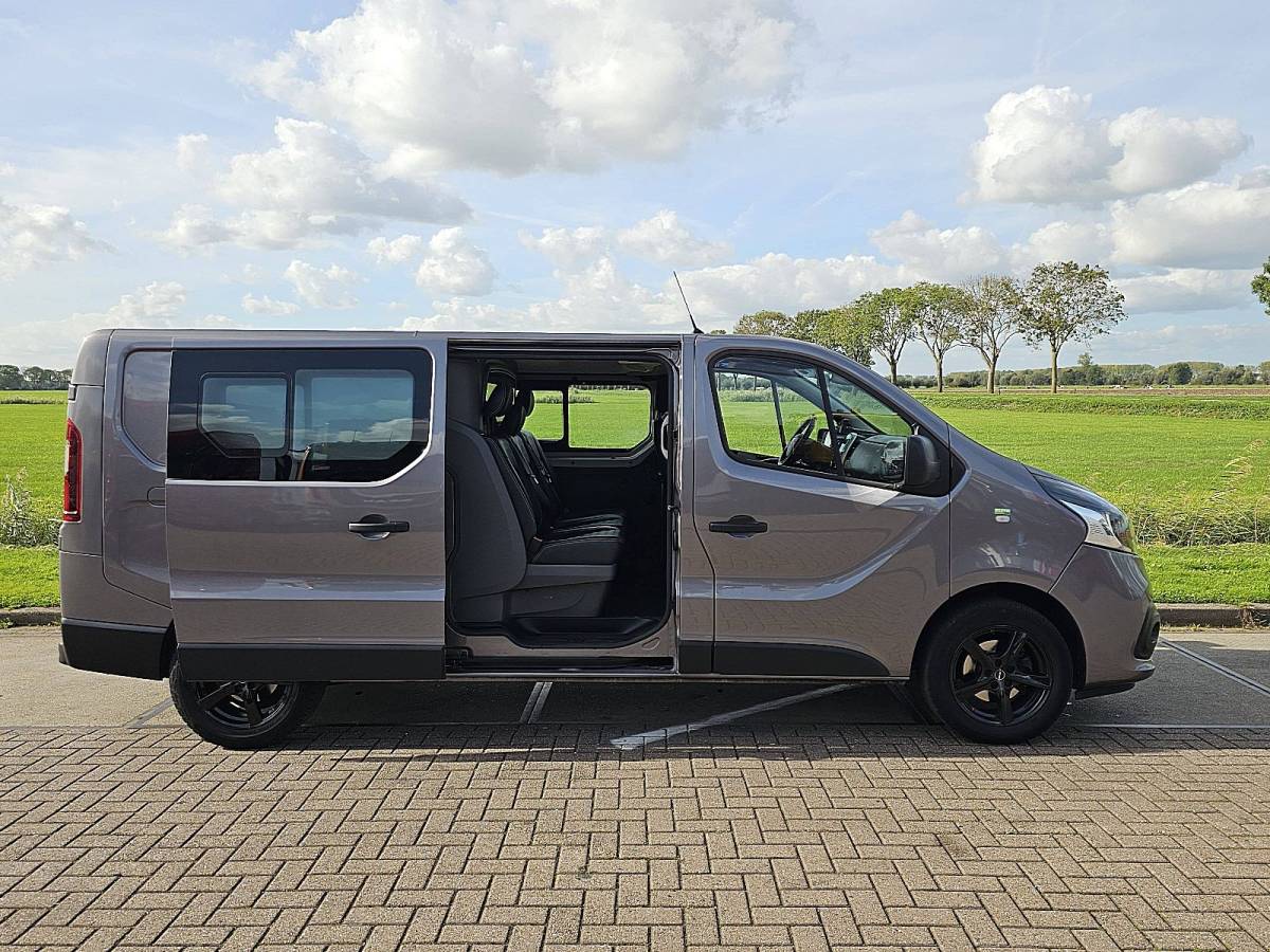 Renault Trafic RENAULT TRAFIC 1.6 DCI L2H1 dubbel cabine lang leder carplay climatronic EURO6 dubbele schuifdeur!