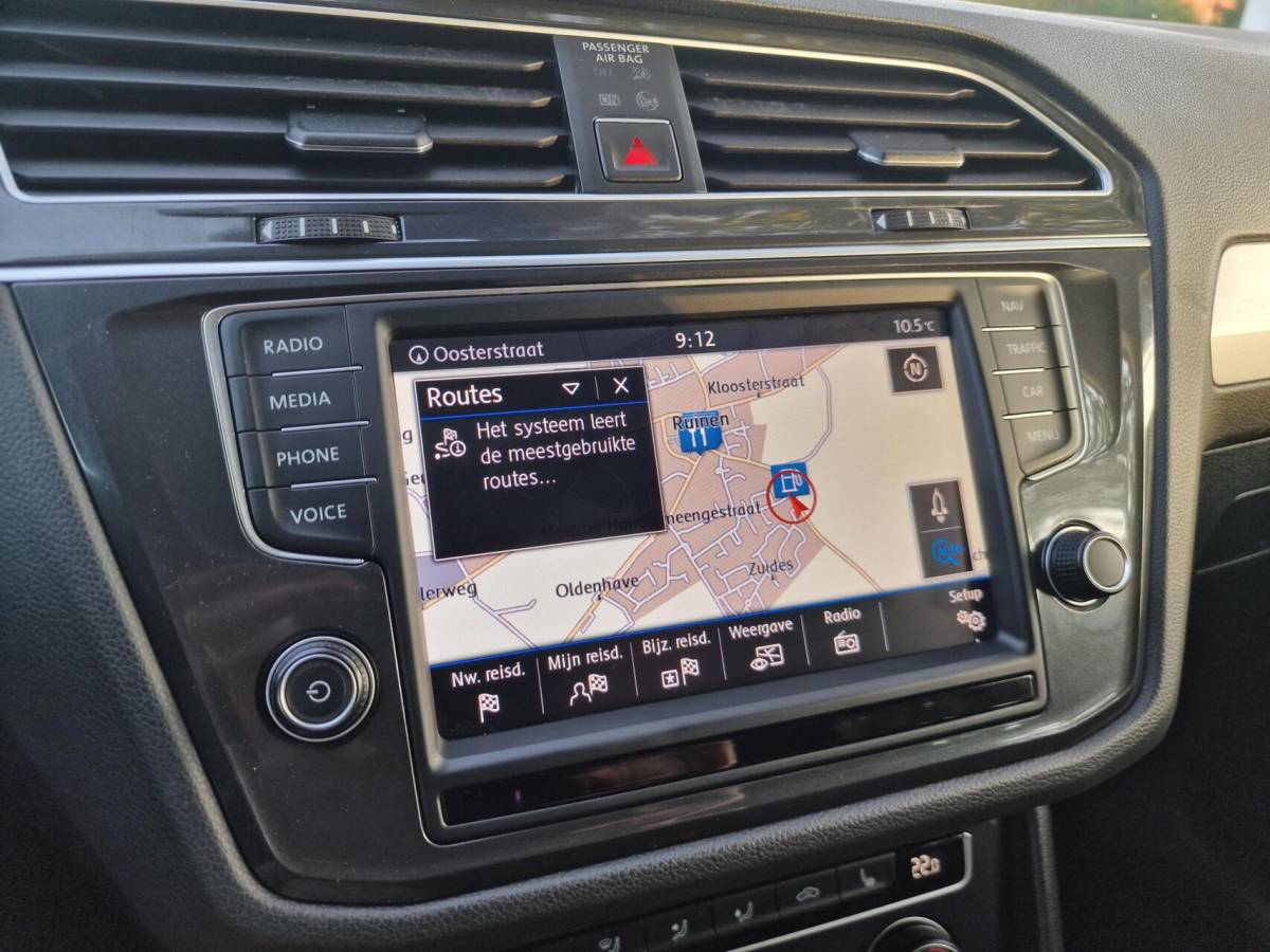 Volkswagen Tiguan Volkswagen Tiguan 1.4 TSI ACT Highline|DSG|Clima|Trekhaak|PDC|Carplay|LED|ACC|