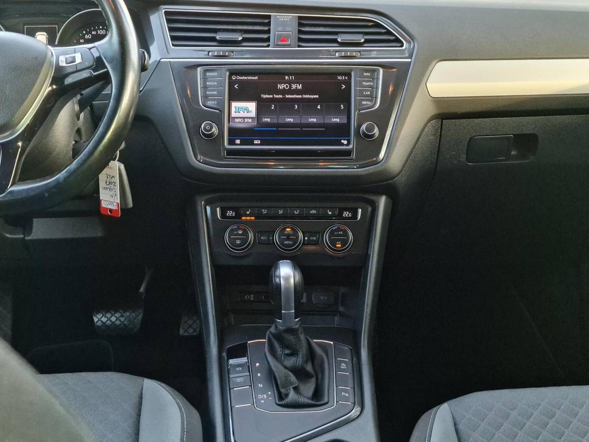 Volkswagen Tiguan Volkswagen Tiguan 1.4 TSI ACT Highline|DSG|Clima|Trekhaak|PDC|Carplay|LED|ACC|