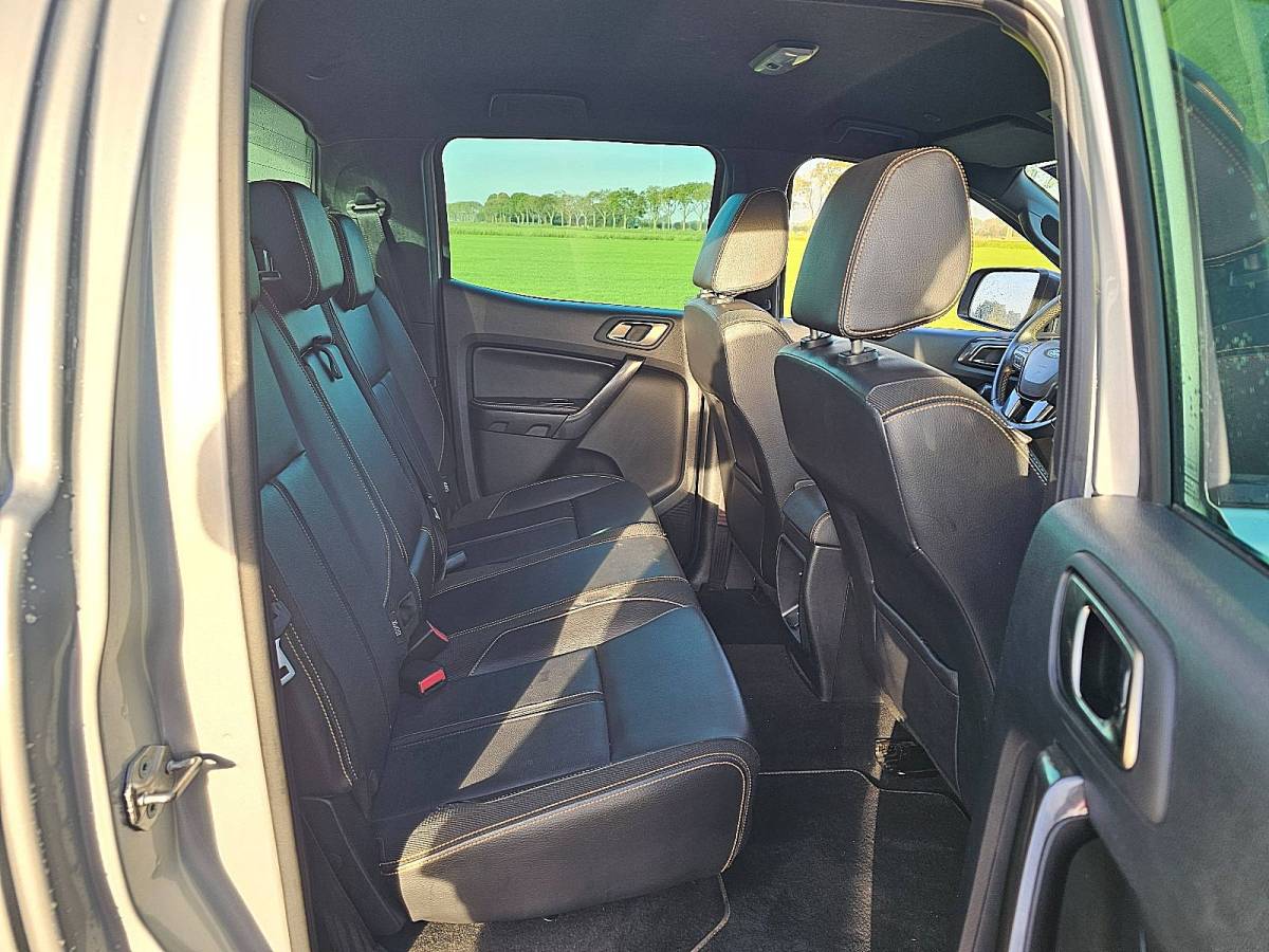 Ford Ranger FORD RANGER 2.0 Wildtrack 4×4 Sidesteps Lm-Velgen Trekhaak Leer Navi Xenon Euro6 212Pk!