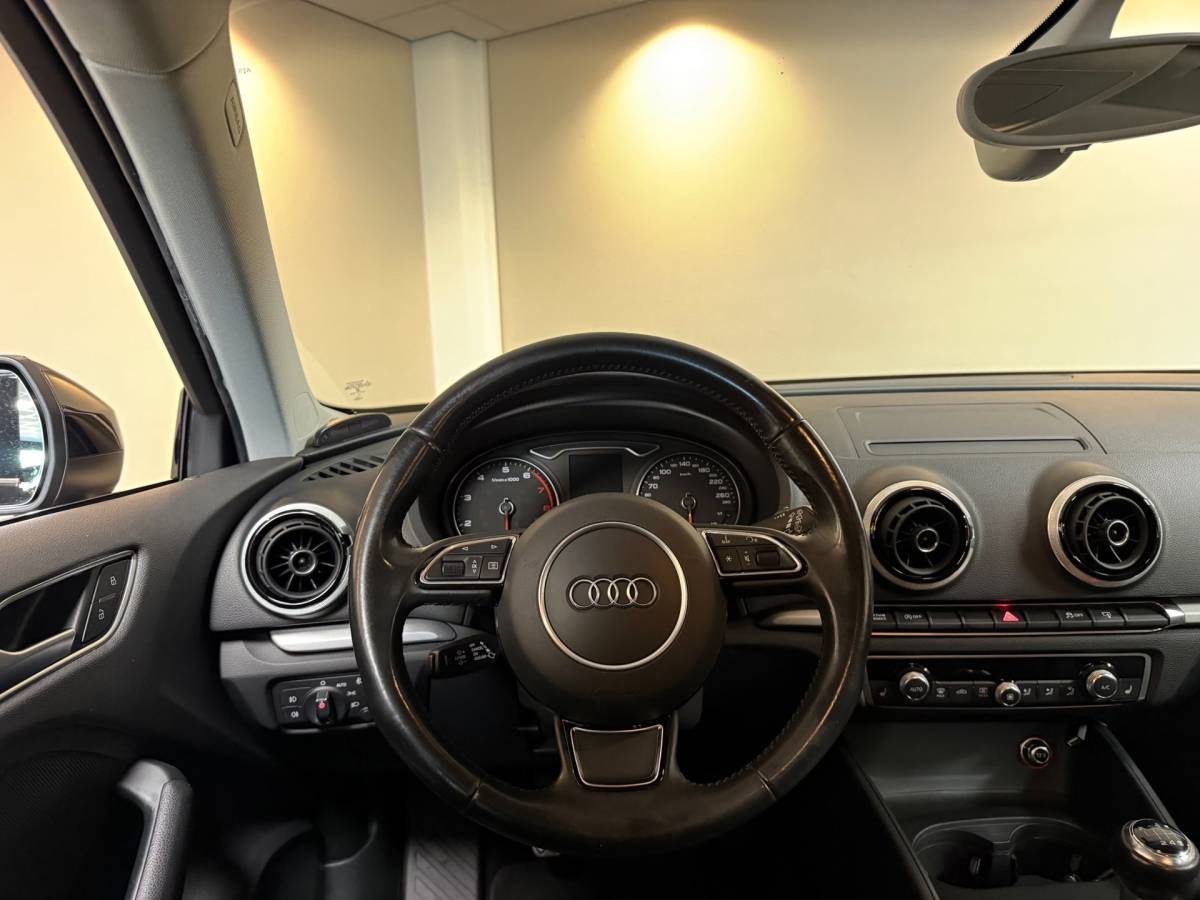 Audi A3 Audi A3 Sportback 1.4 TFSI CoD Ambition Pro Line plus *Carplay* Stoelverw.|Dashcam|Trekhaak|Cruise|Climate|PDC|18”Velgen|Metallic