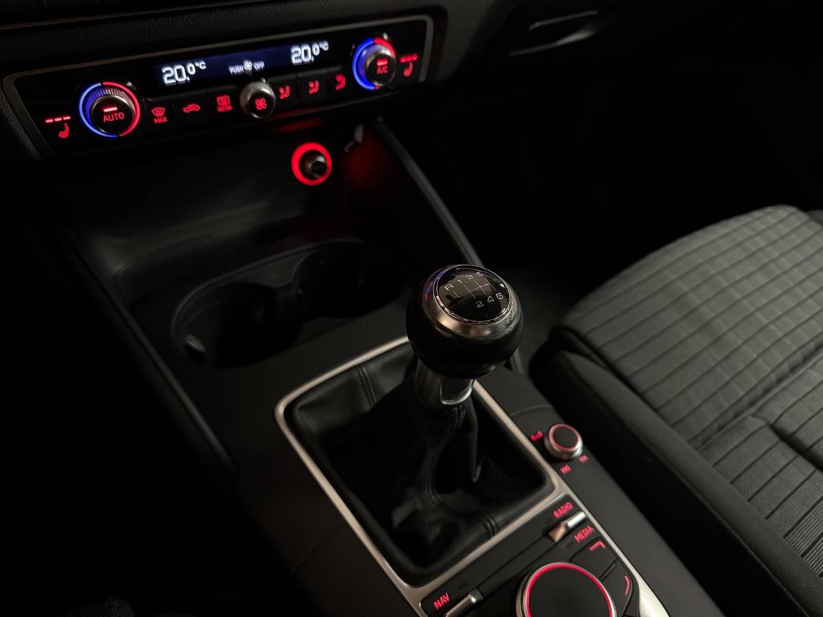 Audi A3 Audi A3 Sportback 1.4 TFSI CoD Ambition Pro Line plus *Carplay* Stoelverw.|Dashcam|Trekhaak|Cruise|Climate|PDC|18”Velgen|Metallic