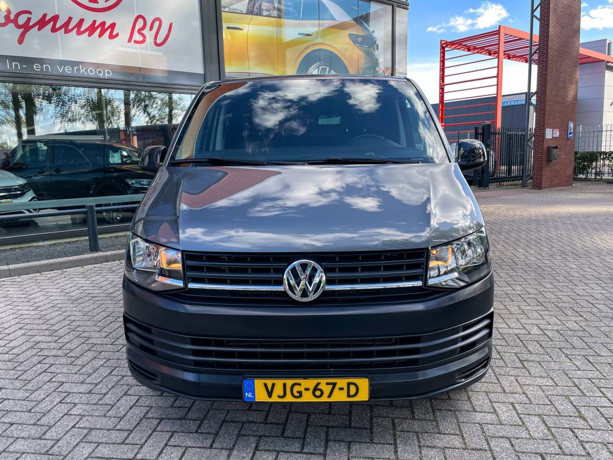 Volkswagen Transporter Volkswagen Transporter 2.0 TDI 150 pk L2H1 | Airco | 20″ Lmv | 3 zits | MARGE |