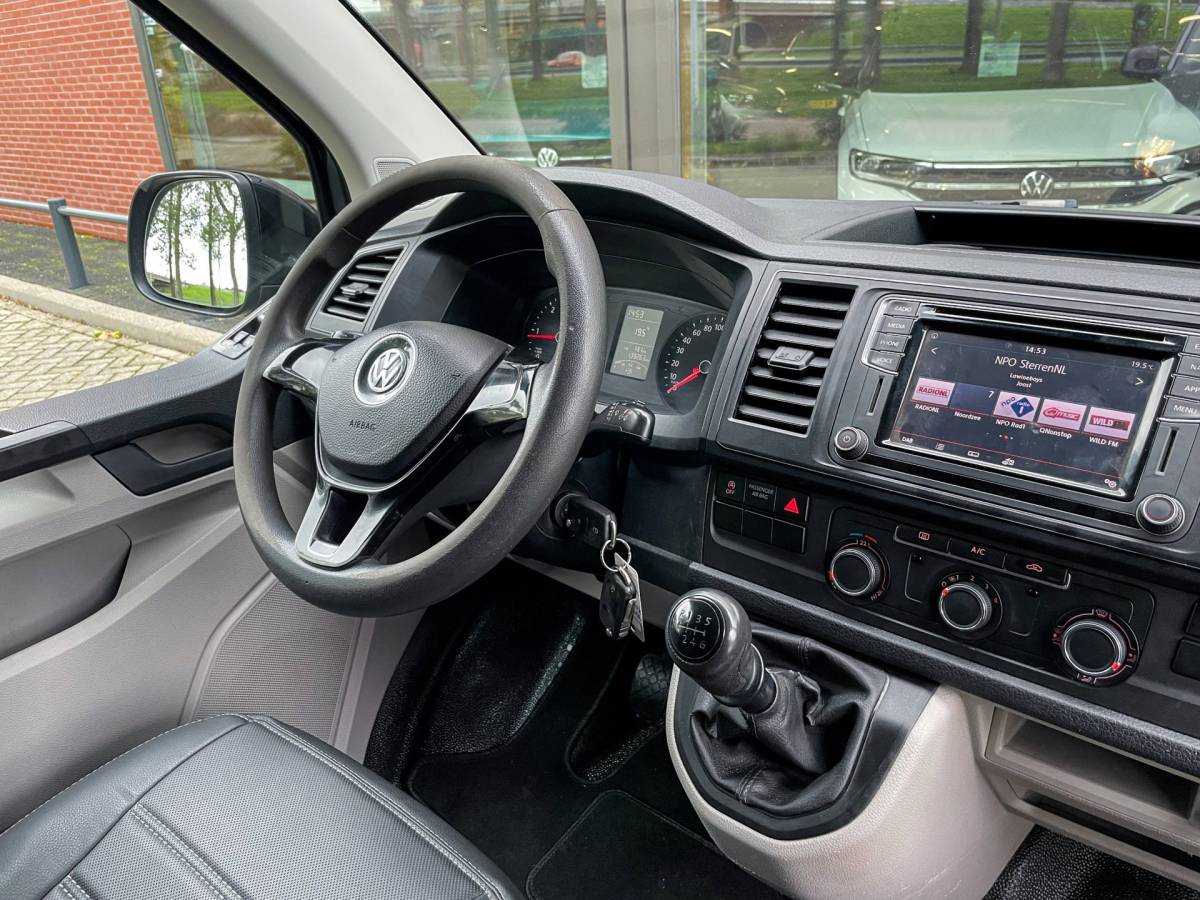 Volkswagen Transporter Volkswagen Transporter 2.0 TDI 150 pk L2H1 | Airco | 20″ Lmv | 3 zits | MARGE |