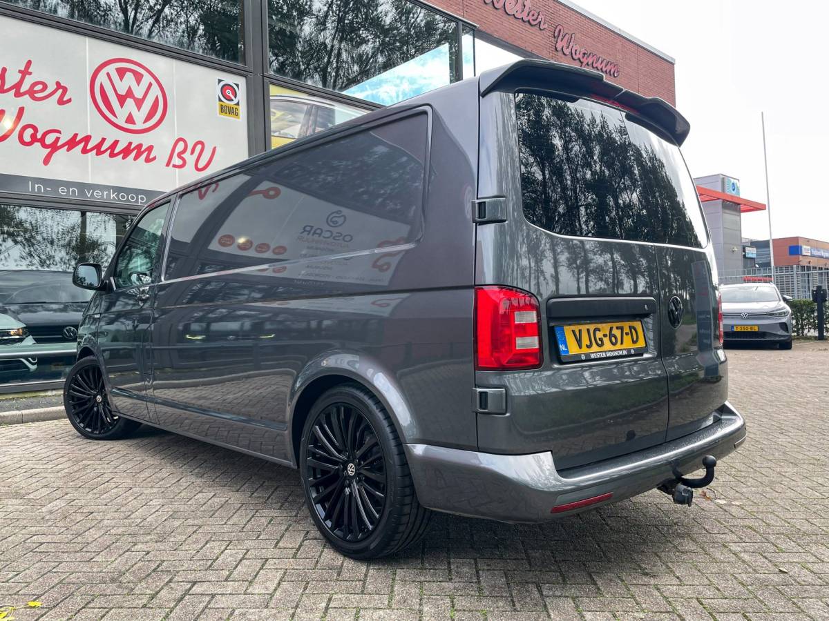 Volkswagen Transporter Volkswagen Transporter 2.0 TDI 150 pk L2H1 | Airco | 20″ Lmv | 3 zits | MARGE |