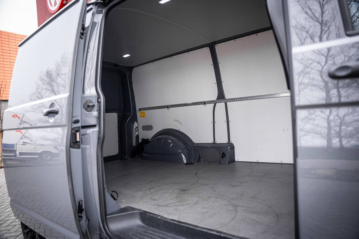 Volkswagen Transporter Volkswagen Transporter 2.0 TDI 150pk | L2 | Automaat | Stoelverwarming | Navigatie | Adaptieve cruise control |Carplay |
