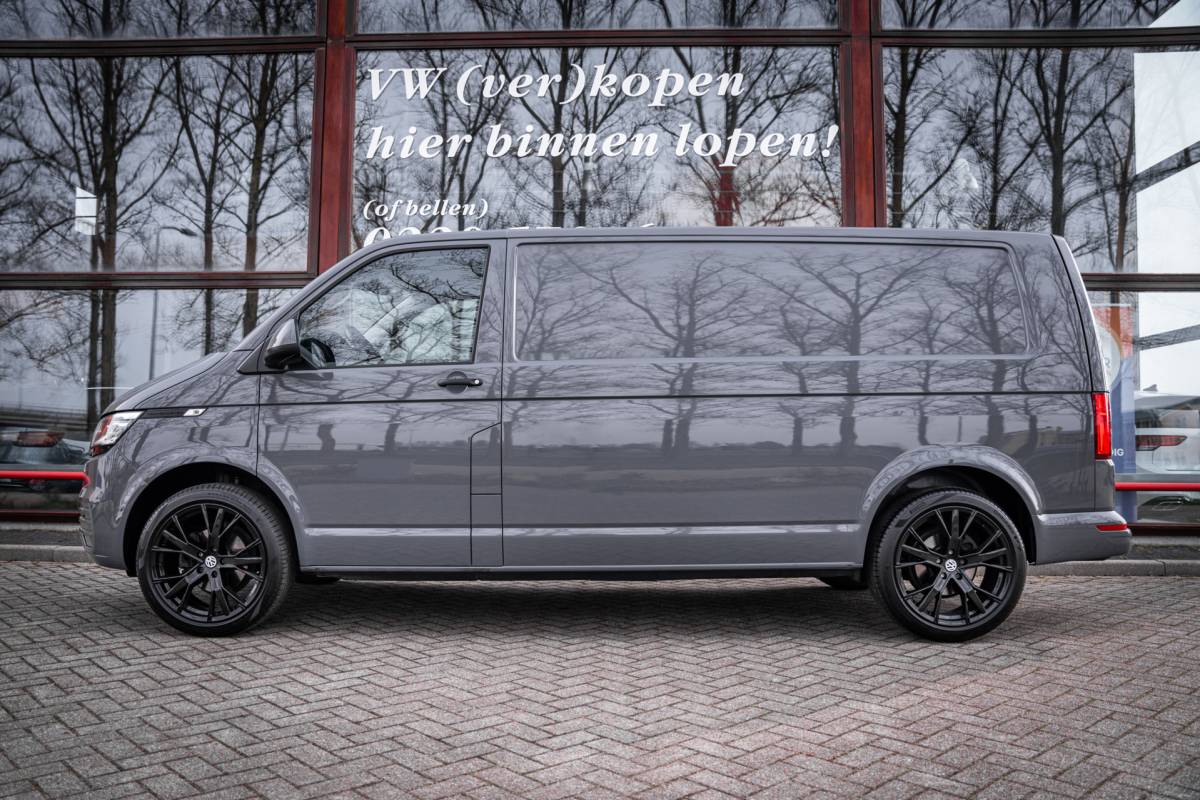 Volkswagen Transporter Volkswagen Transporter 2.0 TDI 150pk | L2 | Automaat | Stoelverwarming | Navigatie | Adaptieve cruise control |Carplay |