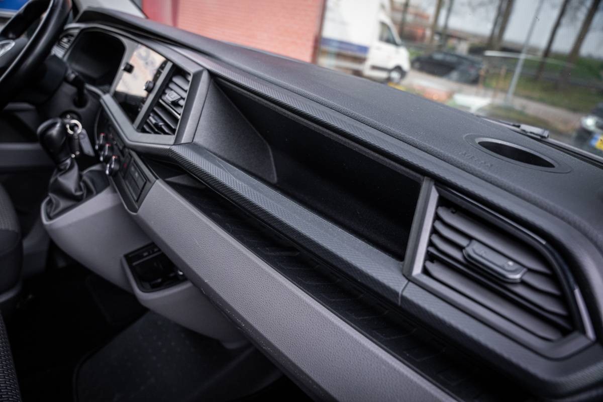 Volkswagen Transporter Volkswagen Transporter 2.0 TDI 150pk | L2 | Automaat | Stoelverwarming | Navigatie | Adaptieve cruise control |Carplay |