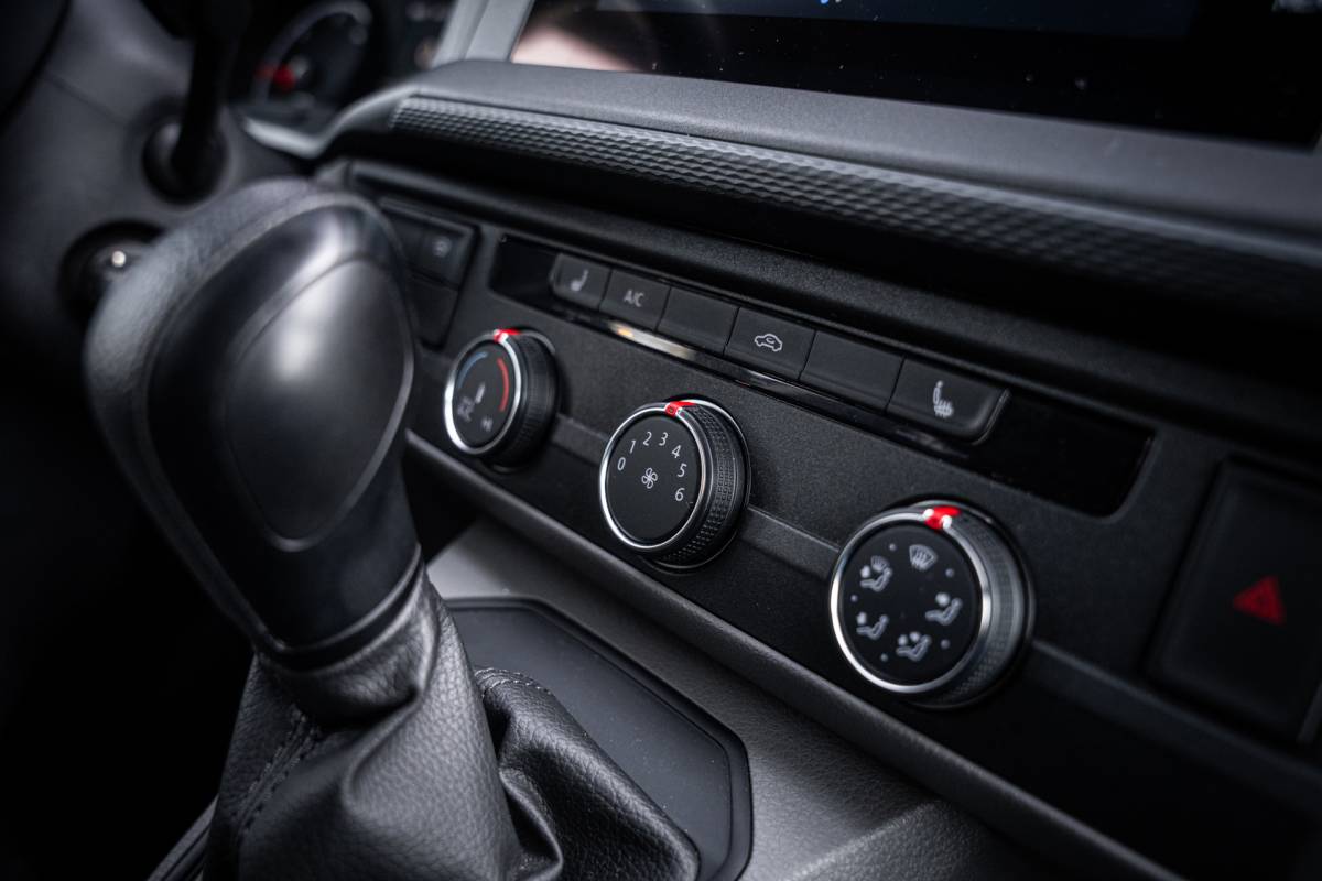 Volkswagen Transporter Volkswagen Transporter 2.0 TDI 150pk | L2 | Automaat | Stoelverwarming | Navigatie | Adaptieve cruise control |Carplay |