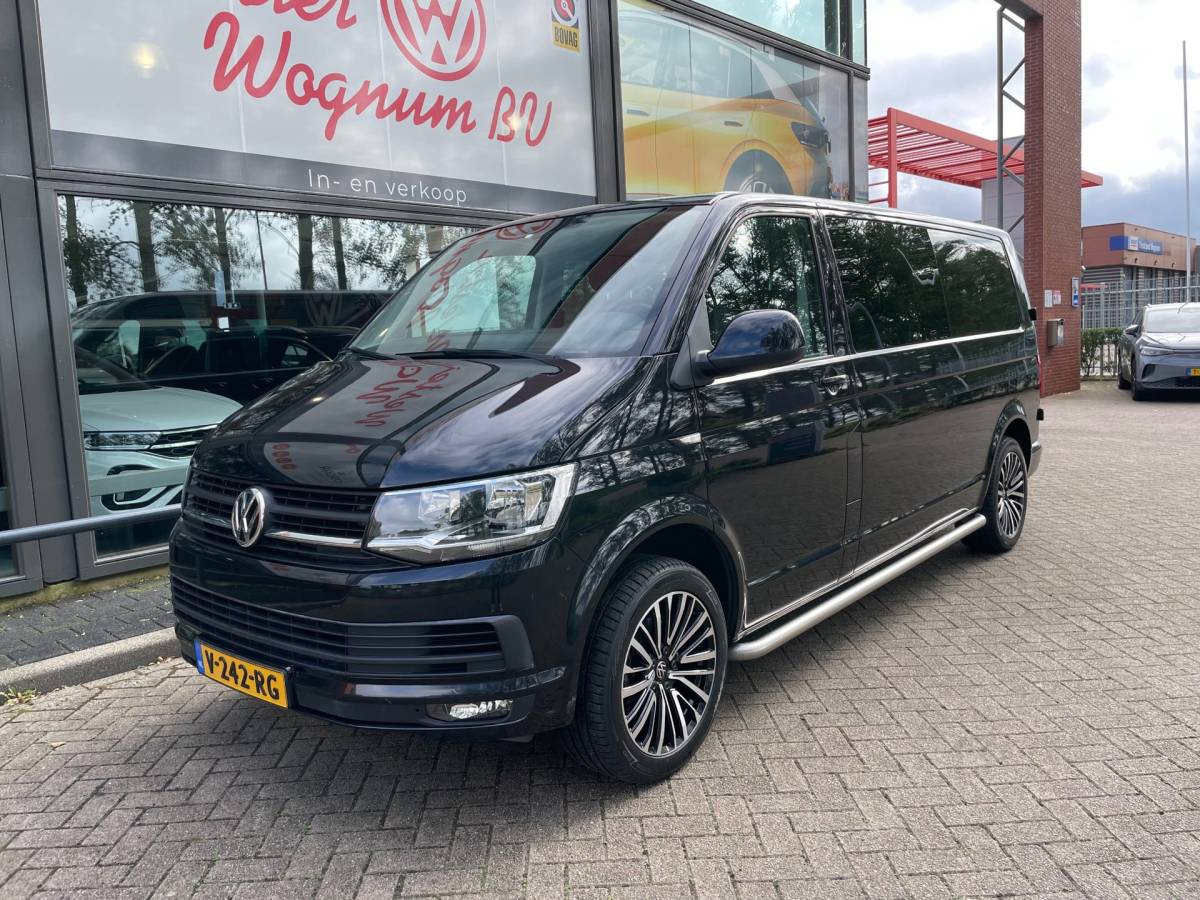 Volkswagen Transporter Volkswagen Transporter 2.0 TDI 150pk L2 DC | DSG | Trekhaak | PDC | Navigatie | Cruise | 18 LMV