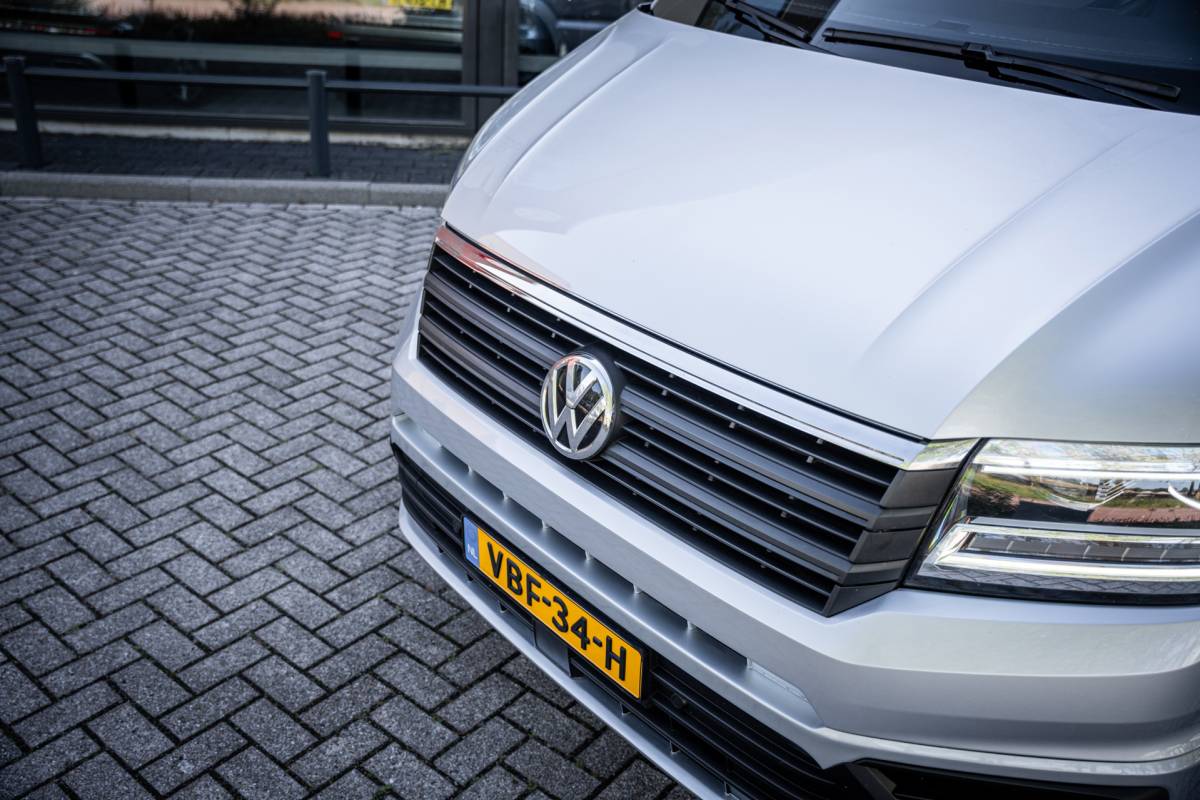 Volkswagen Crafter Volkswagen Crafter 30 2.0 TDI 177pk L2H1 | 3000kg trekgewicht | Aut. | Navi | LED | PDC | Euro6 |