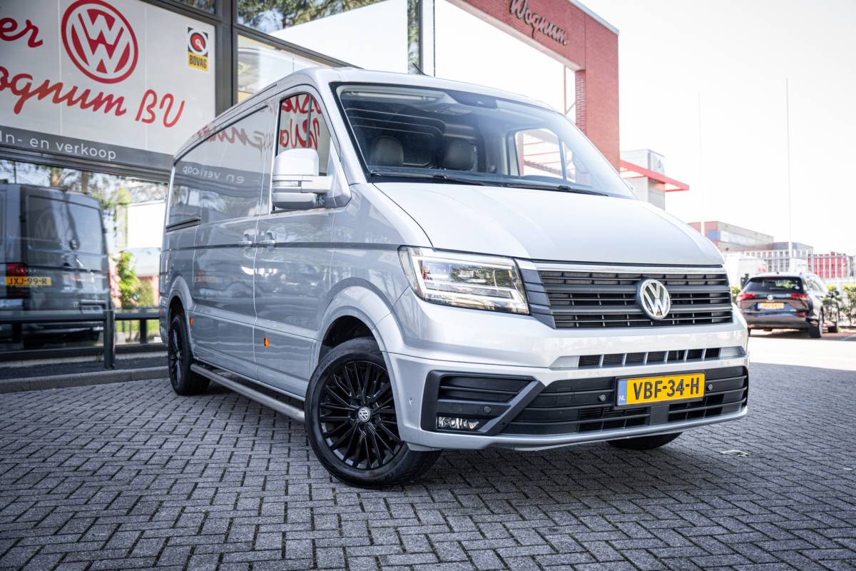Volkswagen Crafter Volkswagen Crafter 30 2.0 TDI 177pk L2H1 | 3000kg trekgewicht | Aut. | Navi | LED | PDC | Euro6 |