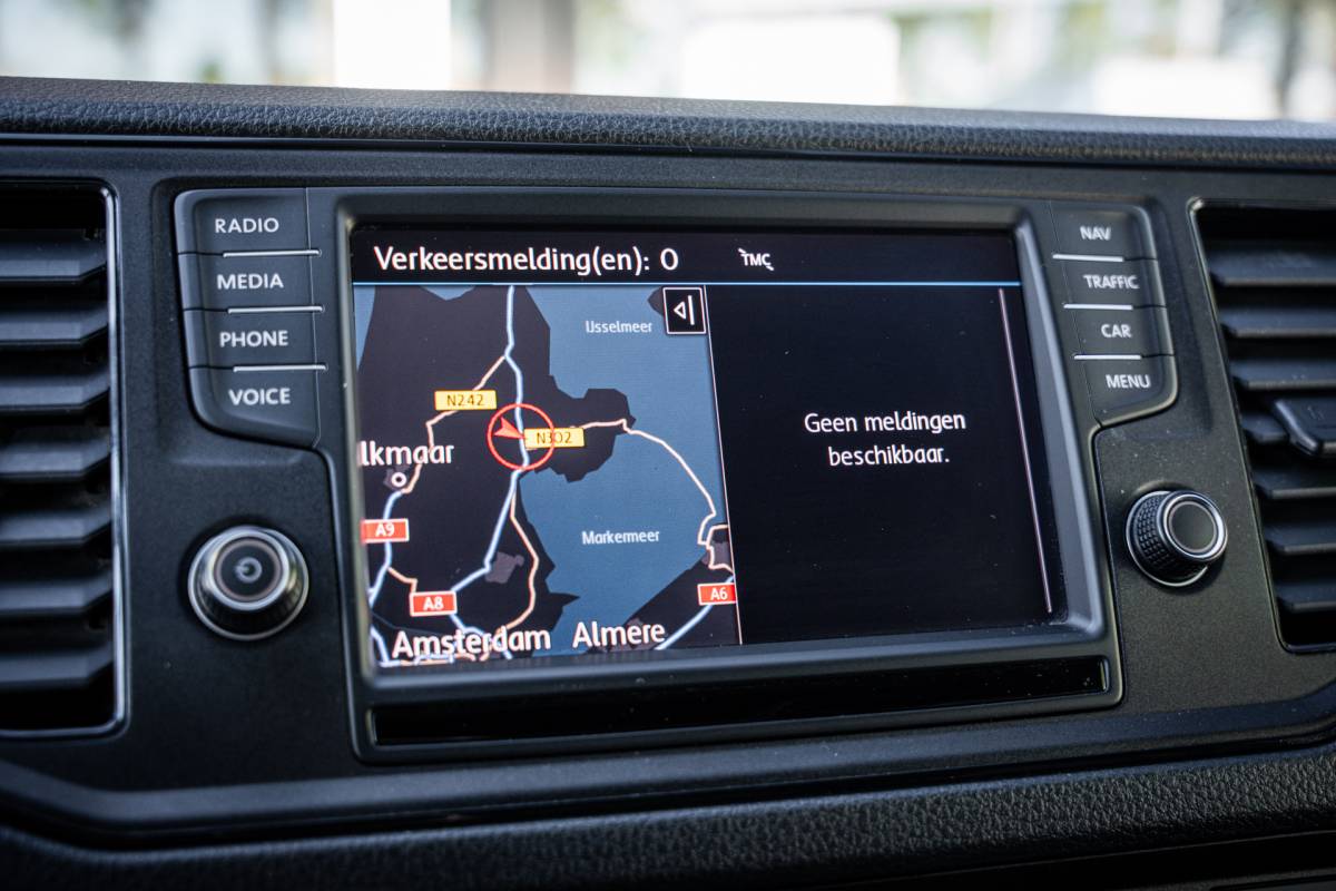 Volkswagen Crafter Volkswagen Crafter 30 2.0 TDI 177pk L2H1 | 3000kg trekgewicht | Aut. | Navi | LED | PDC | Euro6 |