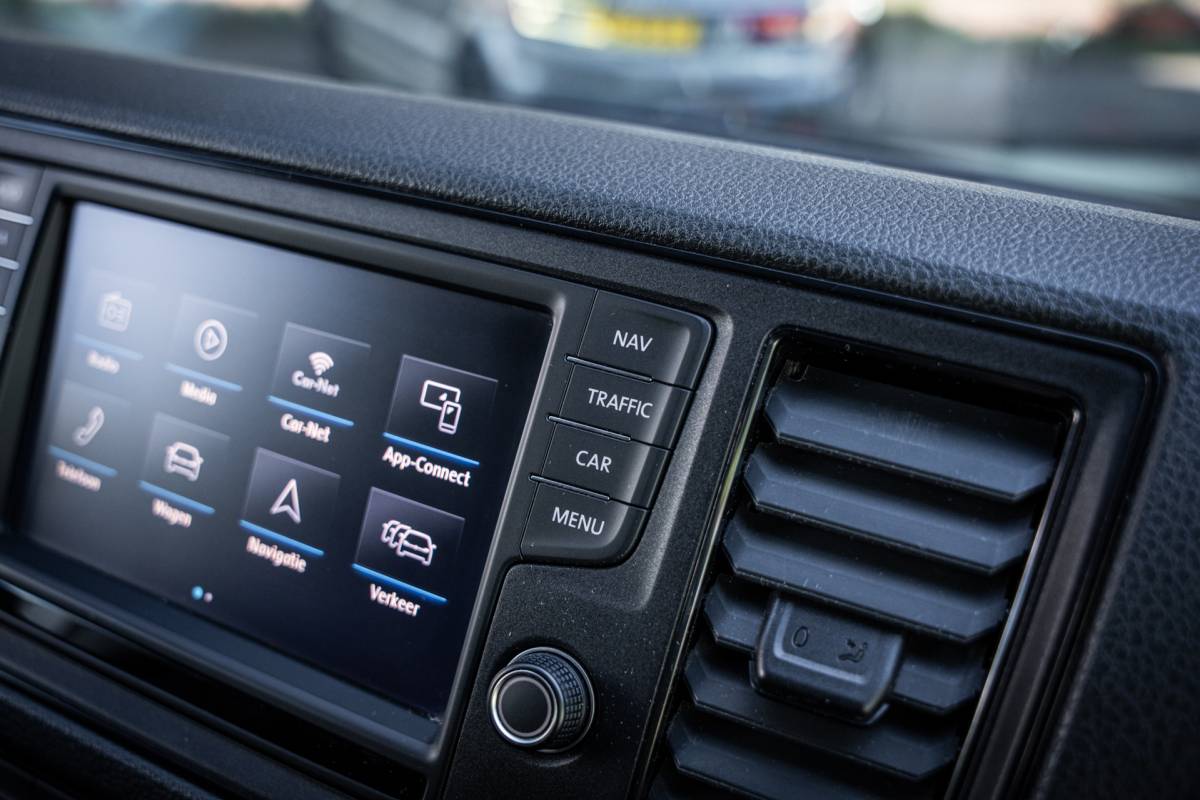 Volkswagen Crafter Volkswagen Crafter 30 2.0 TDI 177pk L2H1 | 3000kg trekgewicht | Aut. | Navi | LED | PDC | Euro6 |