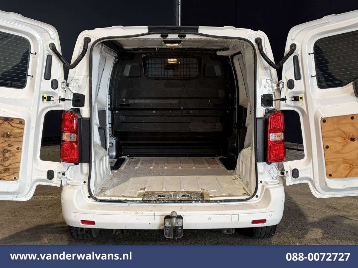 Peugeot Expert Peugeot Expert 1.5 BlueHDI 120pk L1H1 Euro6 Airco | Camera | Trekhaak | Apple Carplay Cruisecontrol, Android Auto, Parkeersensoren, Bijrijdersbank