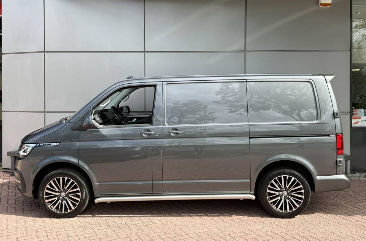 Volkswagen Transporter Volkswagen Transporter 2.0 TDI 150 PK DSG 28 Bulli 2 x Schuifdeur