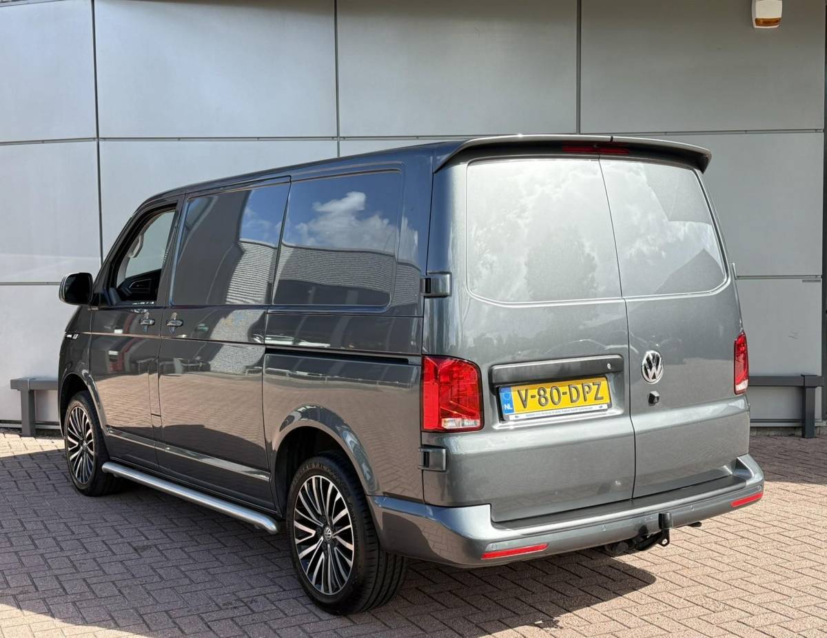 Volkswagen Transporter Volkswagen Transporter 2.0 TDI 150 PK DSG 28 Bulli 2 x Schuifdeur